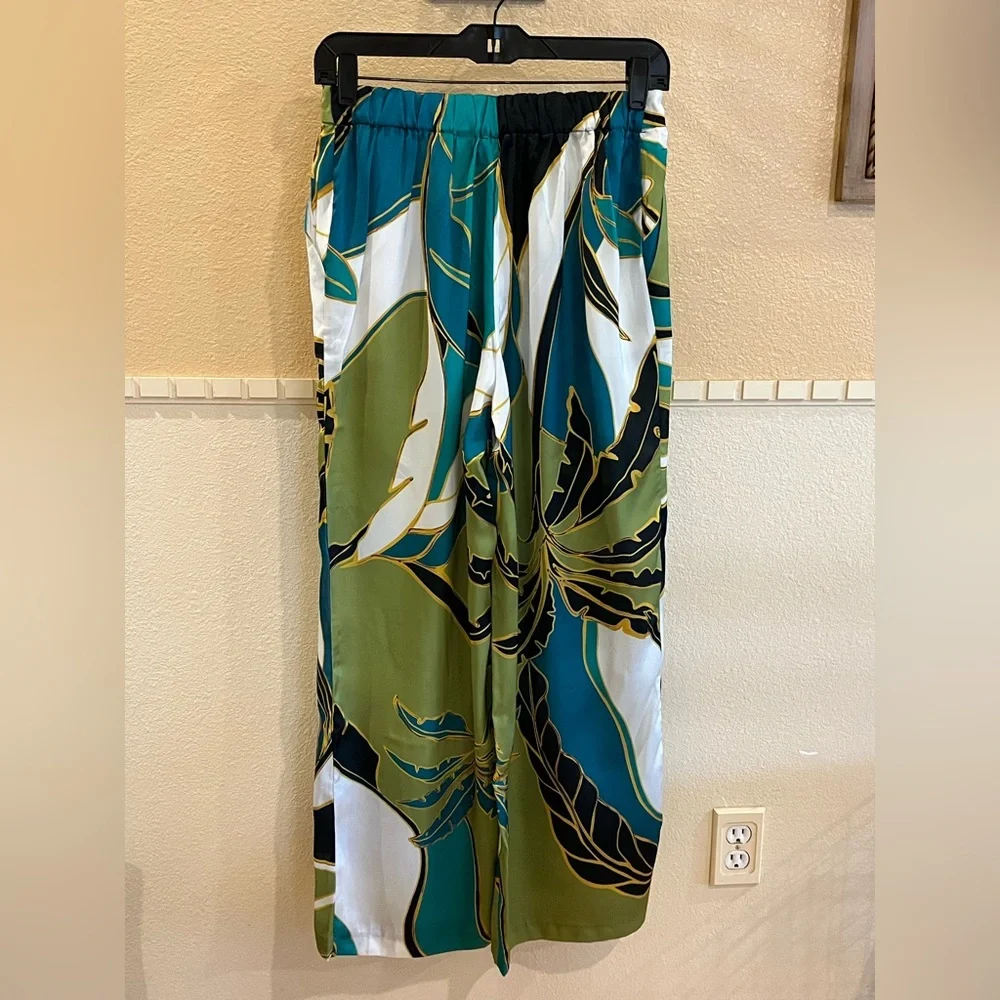 Elie Tahari wide leg palazzo pants. Tropical print Stretchy waist. Green. S. NWT - Picture 10 of 16